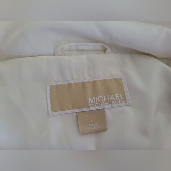 Michael Kors Women's Raincoat In White, Large - Picture 7 of 8